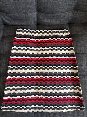 Wavy Stripe Midi Skirt in Red, Black & White